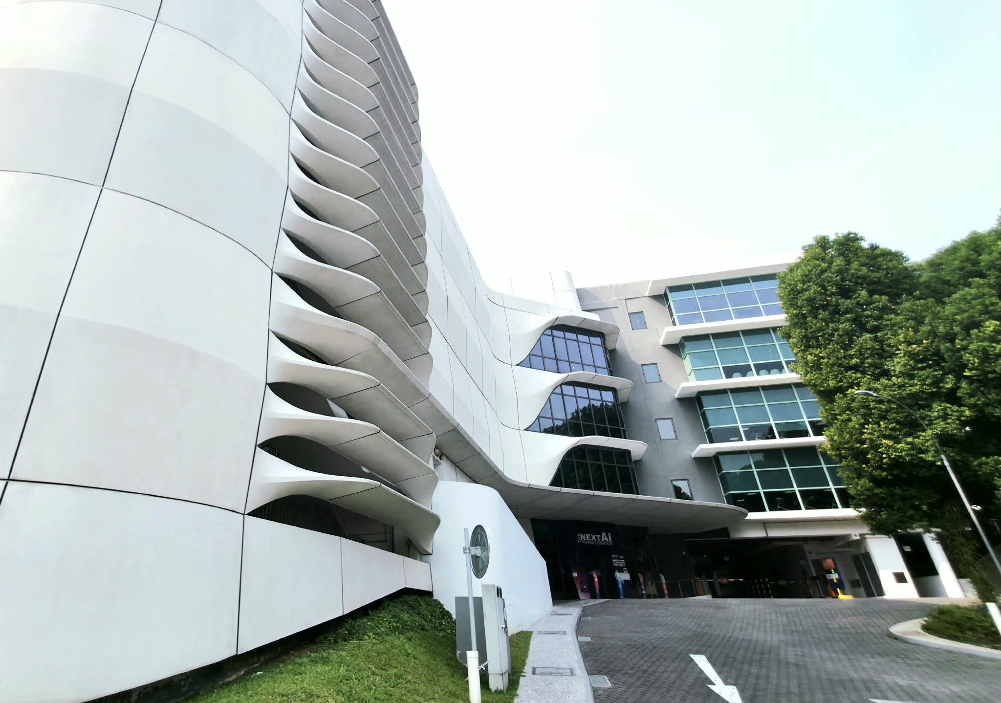 NUS-ISS_Entrance View